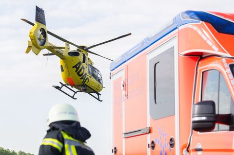 Die Ermittlungen zu einem tödlichen Unfall in der Rhön dauern an (Symbolbild). Foto: Julian Stratenschulte/dpa