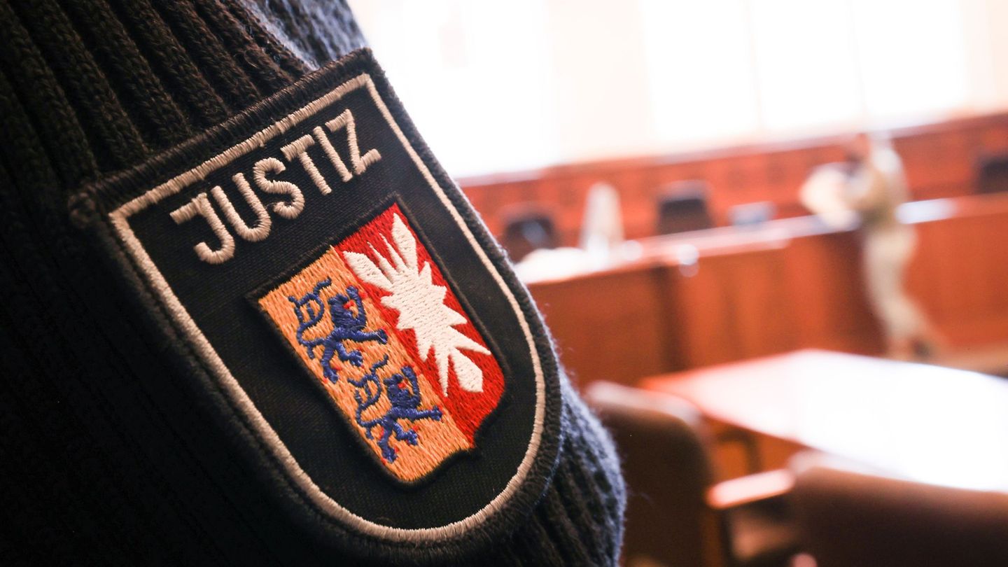 Urteil wegen Volksverhetzung: Missverständnis um Davidstern-Kette bei Prozess in Flensburg