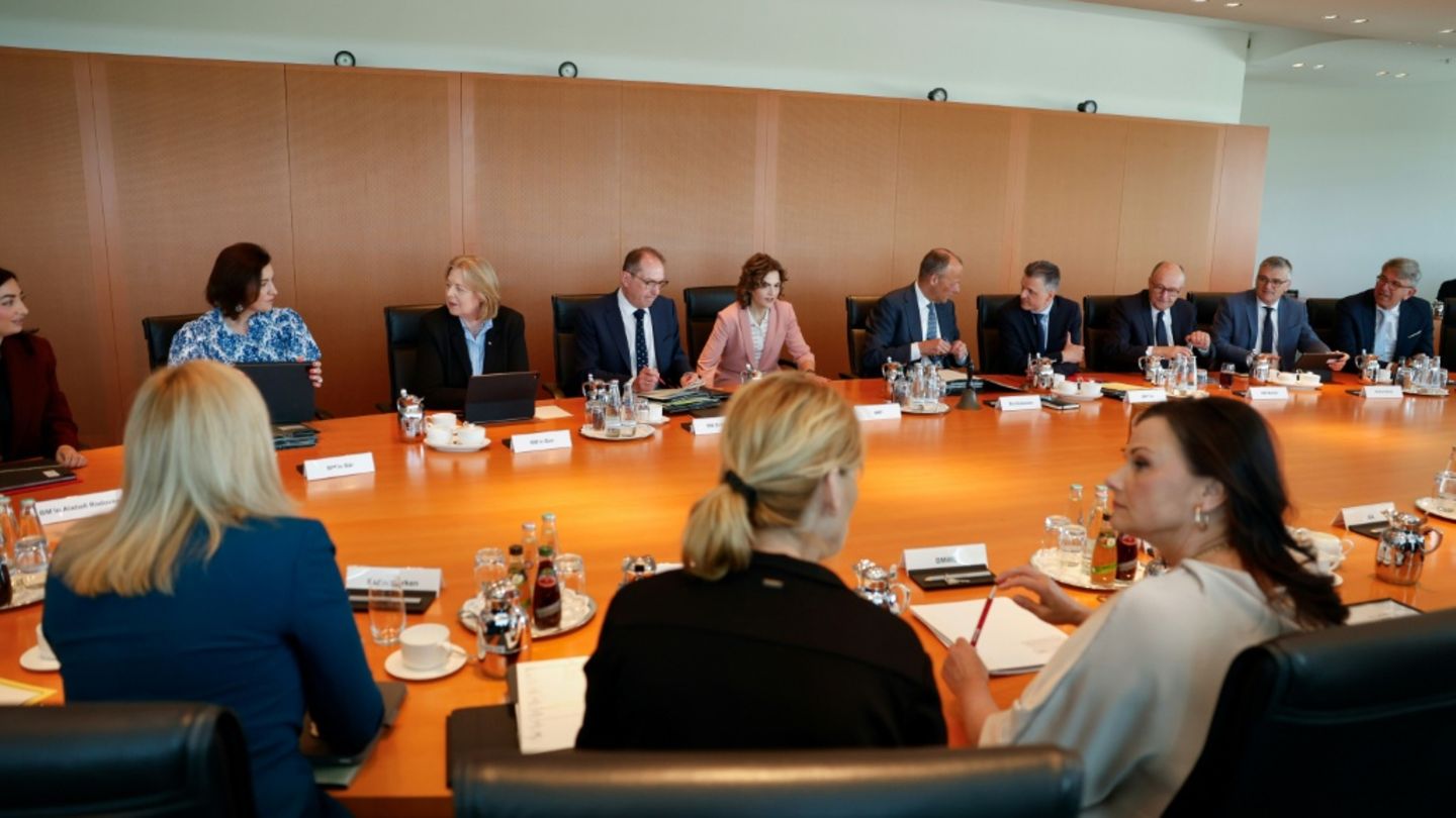 CDU/CSU fallen in „Deutschlandtrend“ auf tiefsten Wert seit über vier Jahren