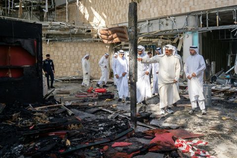 Scheich Meschal al-Ahmad al-Dschaber al-Sabah besucht Flughafen