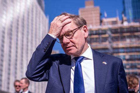 Außenminister Johann Wadephul (CDU) auf dem Weg zur Wahl für den UN-Sicherheitsrat in der Generalversammlung der Vereinten Natio