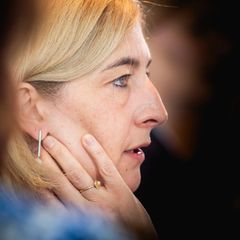 Gesundheitsministerin Nina Warken legt Pflegereform vor