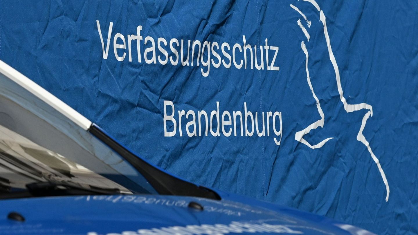 Der Verfassungsschutz warnt vor der Muslimbruderschaft. (Archivbild) Foto: Jens Kalaene/dpa