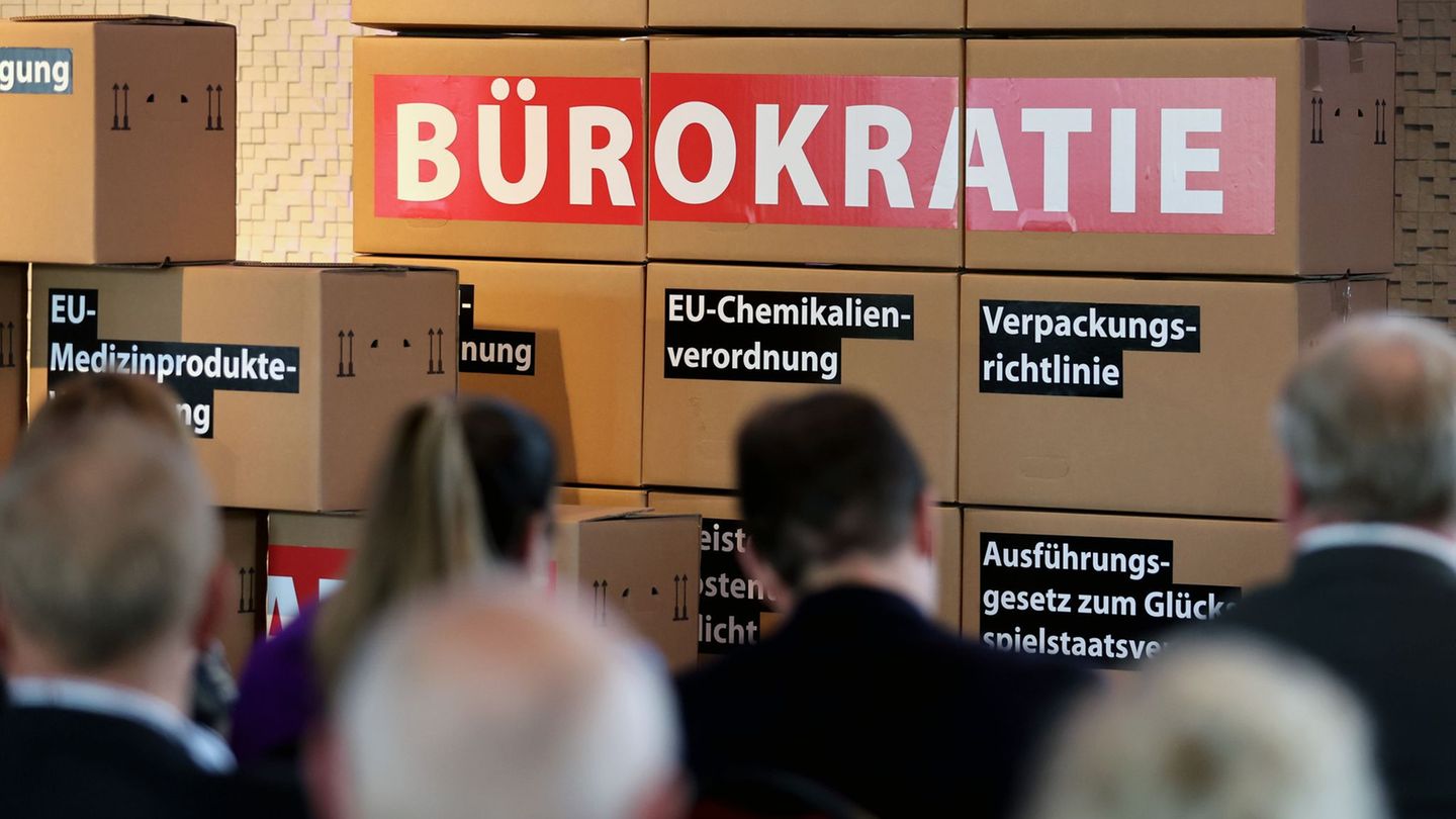 Bürokratieabbau: Linke befürchtet Chaos durch „Kommualerprobungsgesetz“