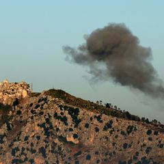 Rauch über der Burg Beaufort nach Angriff im Süden des Libanon