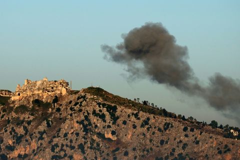 Rauch über der Burg Beaufort nach Angriff im Süden des Libanon