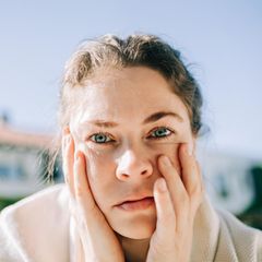 Müder Blick einer Frau