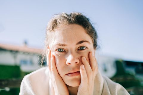 Müder Blick einer Frau