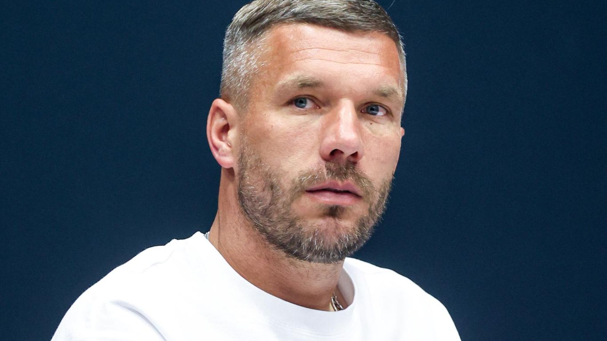 Lukas Podolski bei einem Auftritt 2025