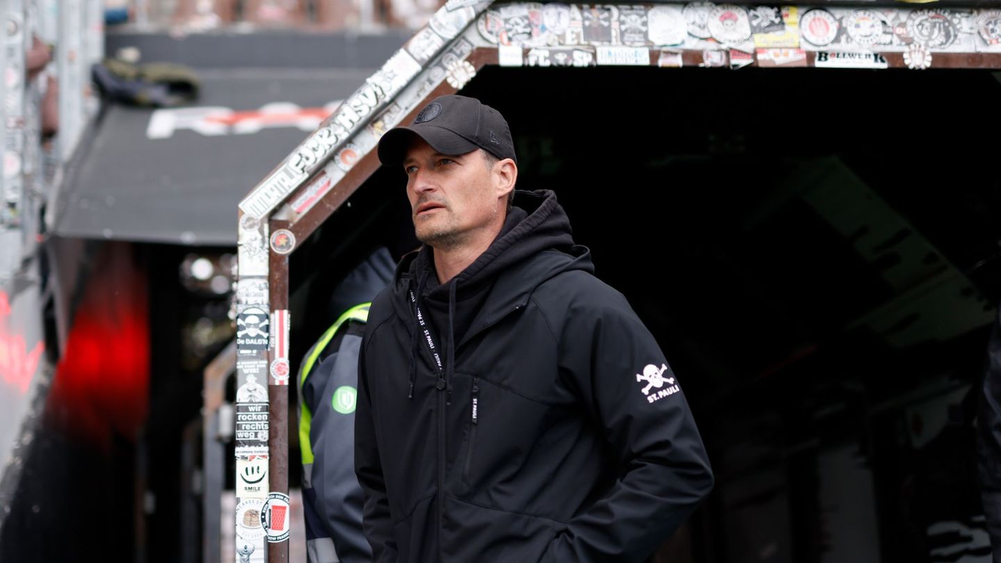Selbst gewählter Abgang: Alexander Blessin ist nicht mehr Trainer des FC St. Pauli. (Archivbild) Foto: Philipp Szyza/dpa