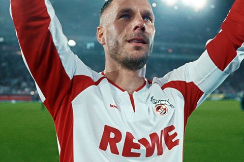 Die Doku „Poldi“ über Fußballer Lukas Podolski ist seit 4. Juni auf Netflix streambar. Foto: -/Netflix/dpa