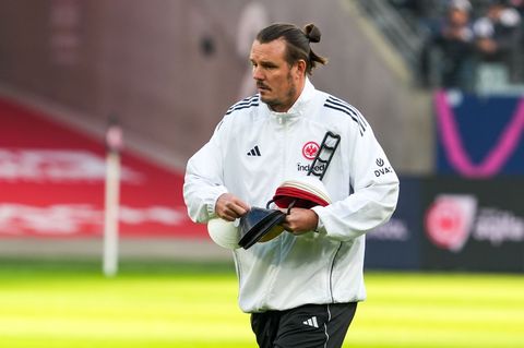 Alex Meier, bislang U19-Trainer von Eintracht Frankfurt, wird Assistent von Adi Hütter. (Archivbild) Foto: Marc Schüler/dpa
