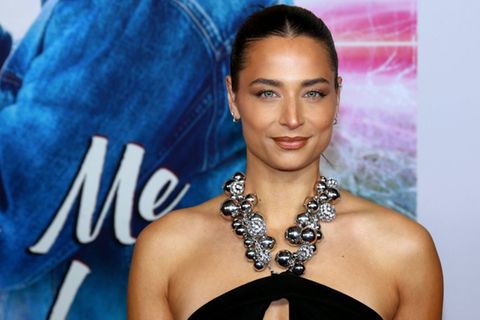 Amira Aly auf dem roten Teppich.