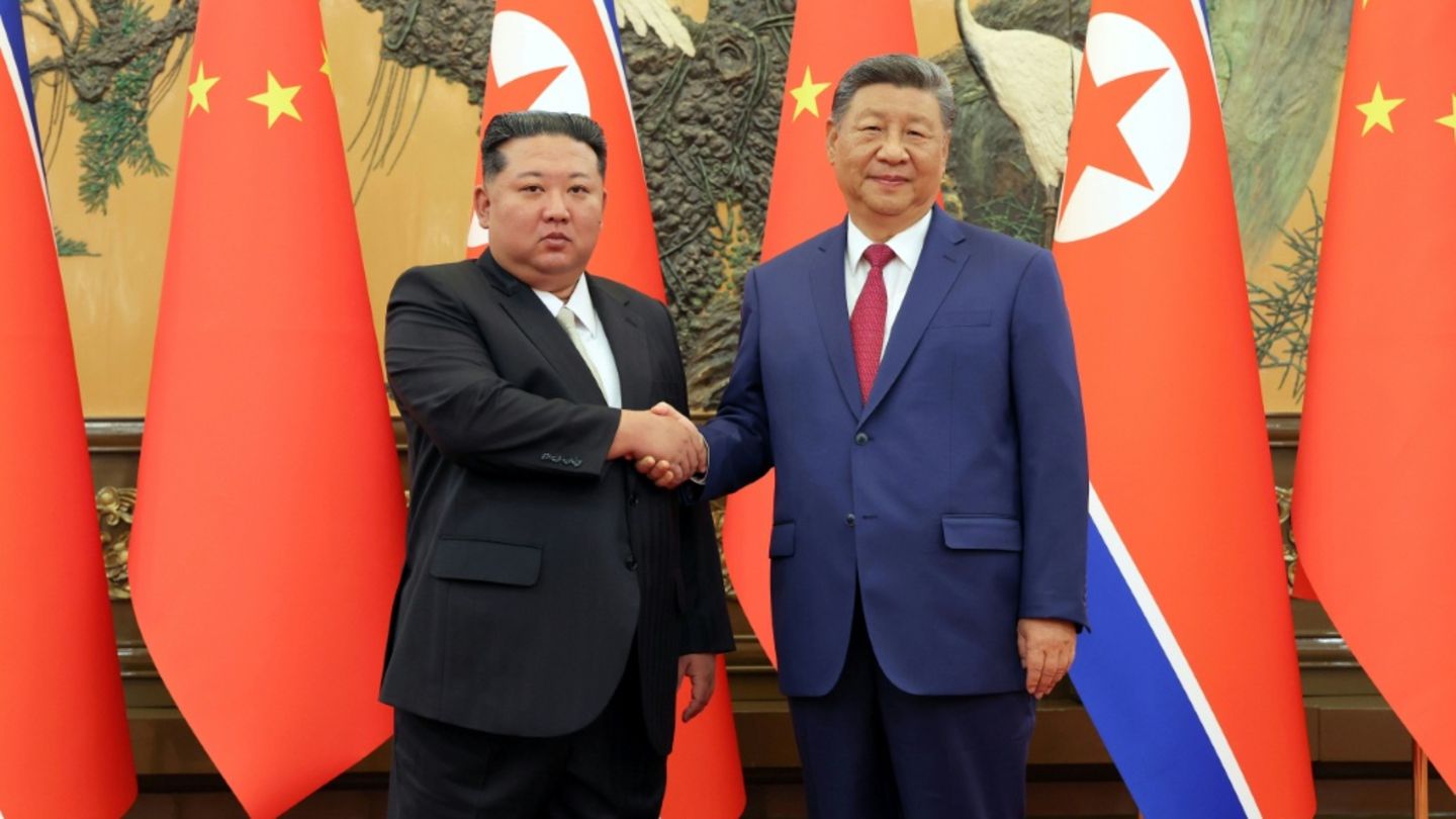 Xi Jinping (r) und Kim Jong Un im September in Peking