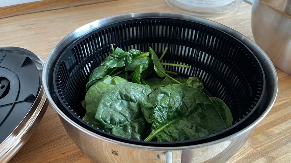 Salatschleuder Test: WMF Gourmet Salatschleuder