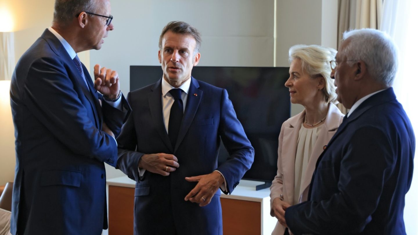 Merz (v.l.), Macron, von der Leyen und Costa am Freitag in Tivat