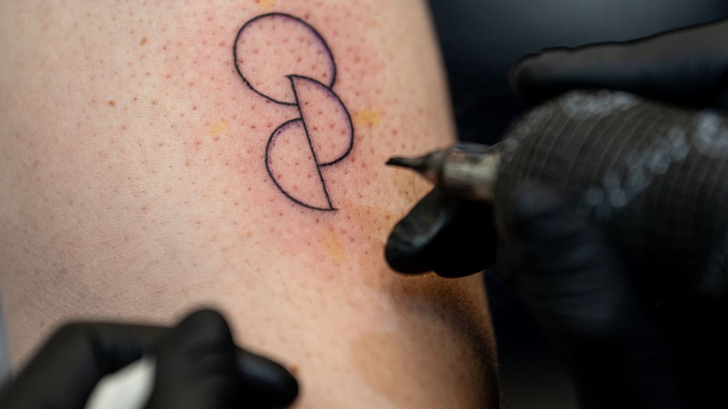 So sieht das Organspende-Tattoo der Organisation „Junge Helden“ aus, dass jetzt auch an der Uniklinik Münster bei 75 Mitarbeiter