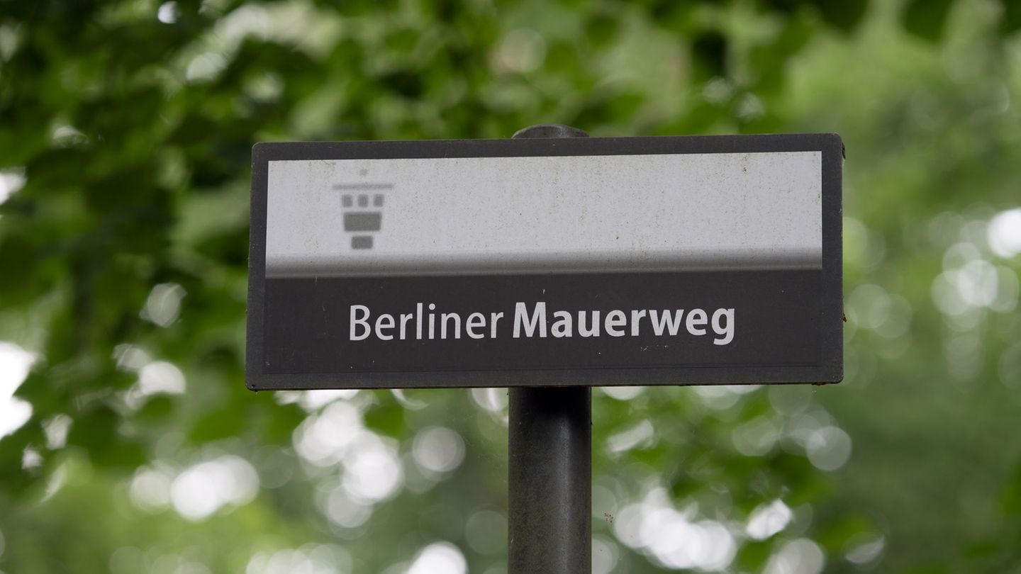 Der Mauerweg wurde auf einem Kilometer im Norden erneuert. (Symbolbild) Foto: Ralf Hirschberger/dpa-Zentralbild/ZB
