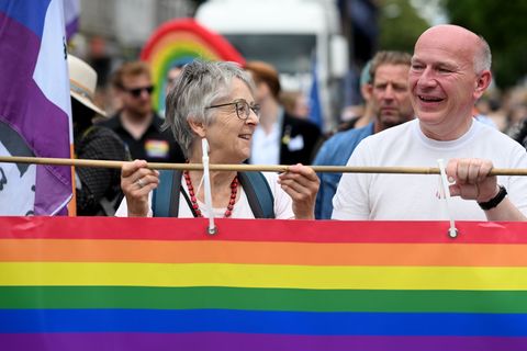 Berlins Regierender Bürgermeister Kai Wegner nahm schon öfter am CSD teil. (Archivbild) Foto: Bernd von Jutrczenka/dpa