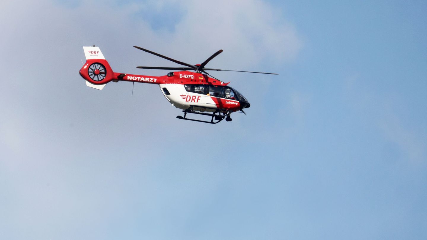 Verkehr: Motorradfahrer bei Unfall lebensgefährlich verletzt