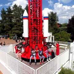 Russisches Kirmes-Fahrgeschäft erinnert an tödliche Rakete