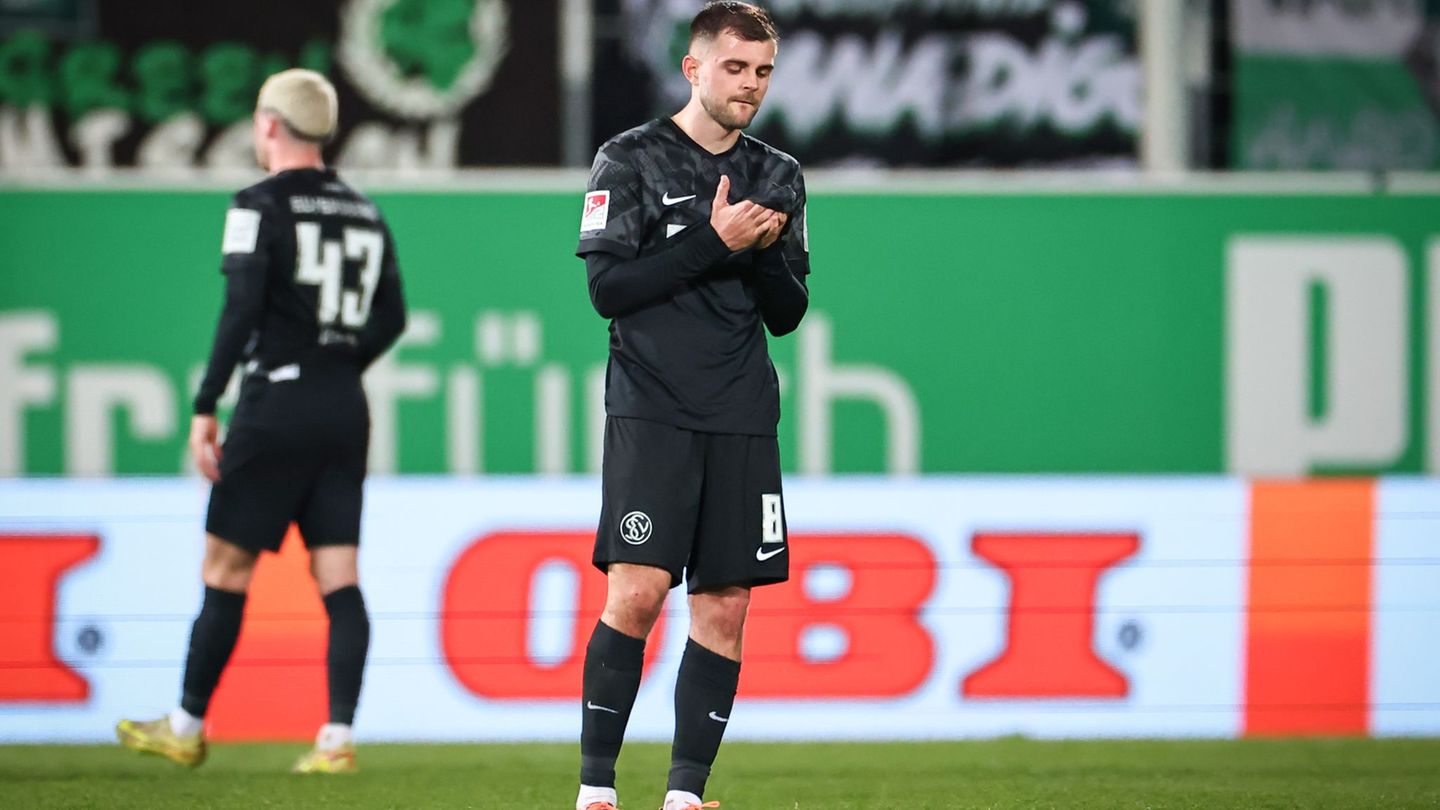 Fußball: Neu-Bundesligist Elversberg verpflichtet Poreba fest vom HSV