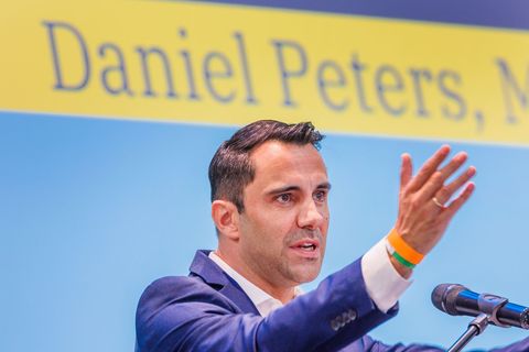 Trotz schlechter Umfragewerte für die CDU in Mecklenburg-Vorpommern hält ihr Vorsitzender Peters einen Erfolg bei der Landtagswa