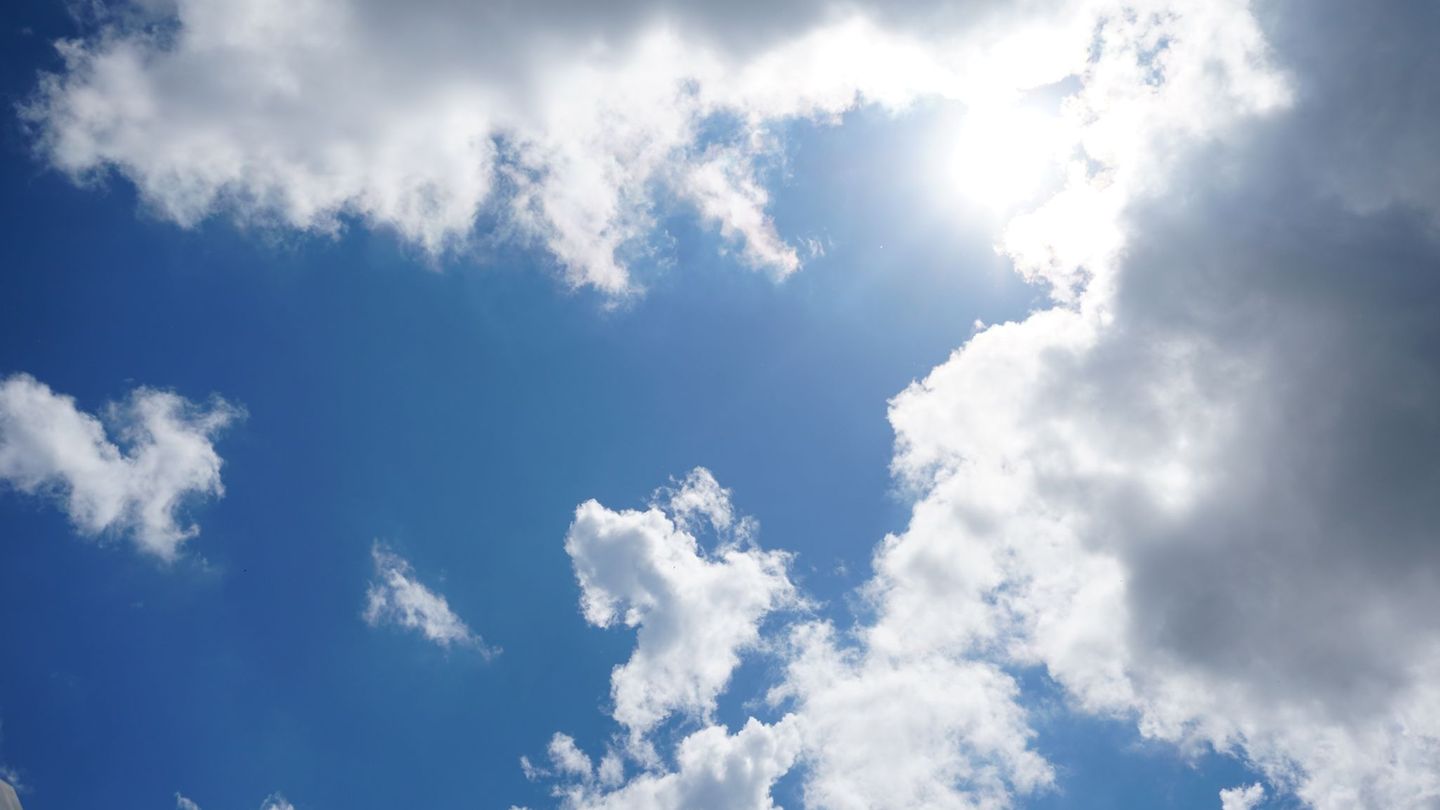 Das Wetter in Berlin und Brandenburg zum Wochenende ist unbeständig. (Symbolbild) Foto: Ludmilla Ostermann/dpa