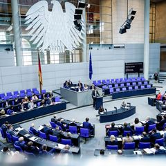 Bundestag: Abgeordnete im Sitzungssaal