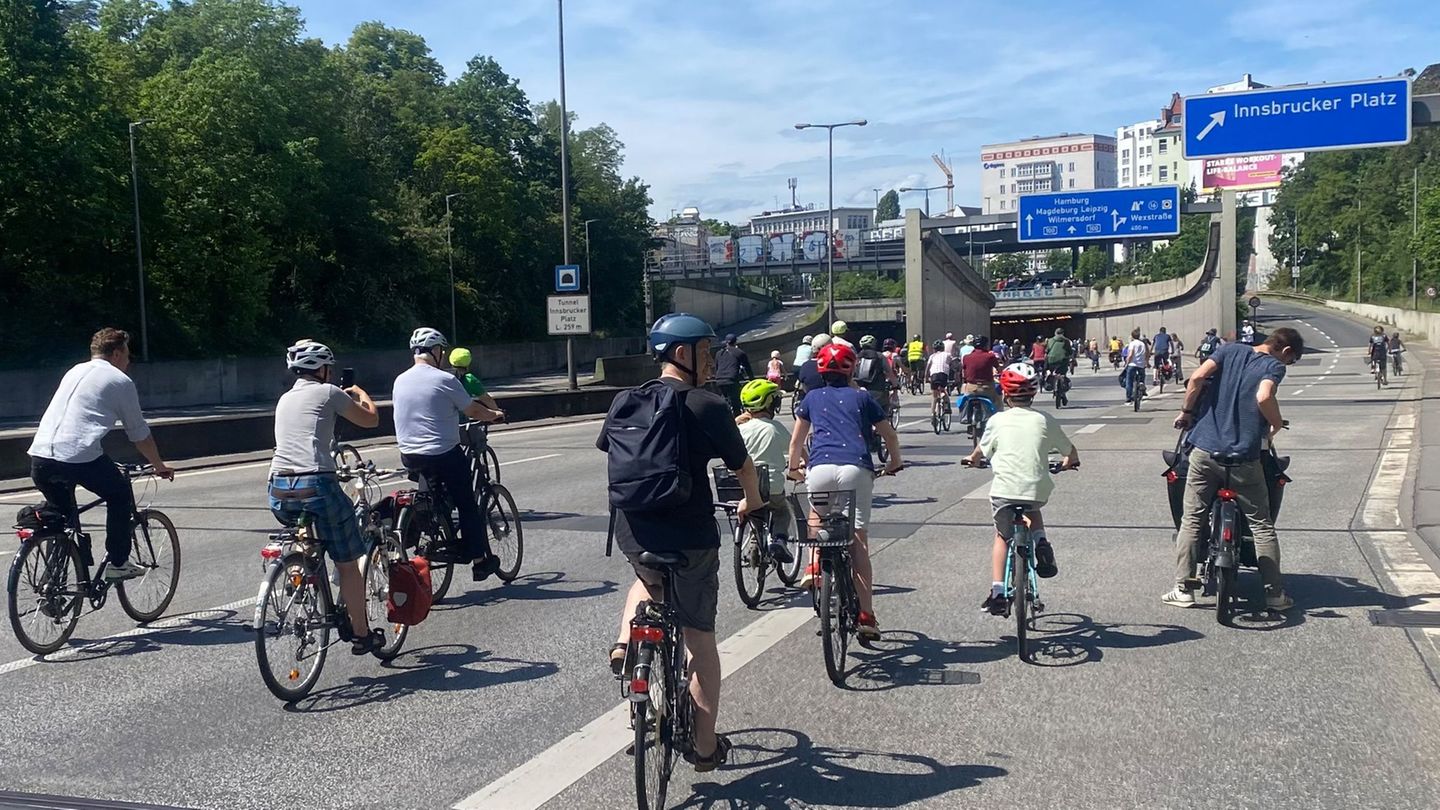 Fahrradevent: Tausende bei Sternfahrt erwartet - Umleitungen für Autos