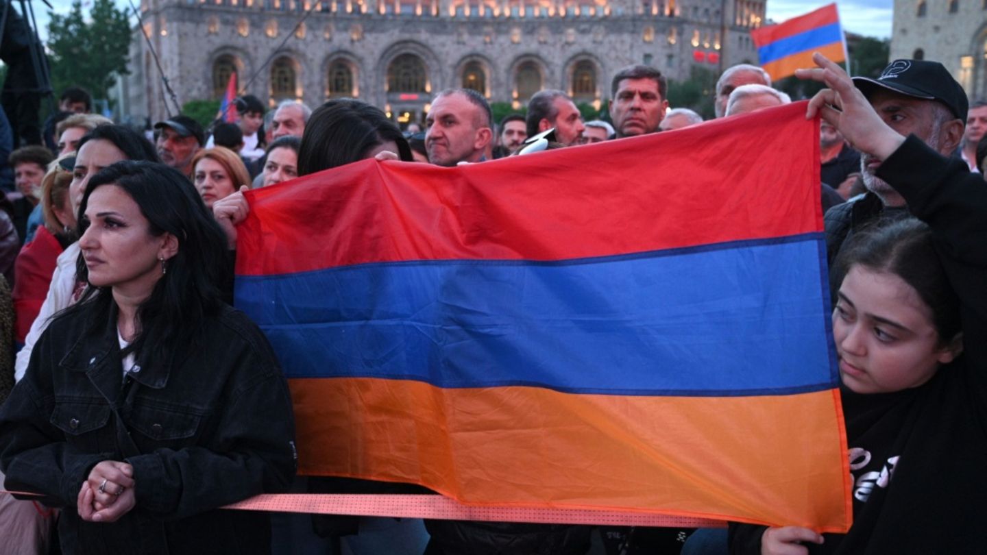 Richtungsweisende Wahl: Armenier wählen ein neues Parlament