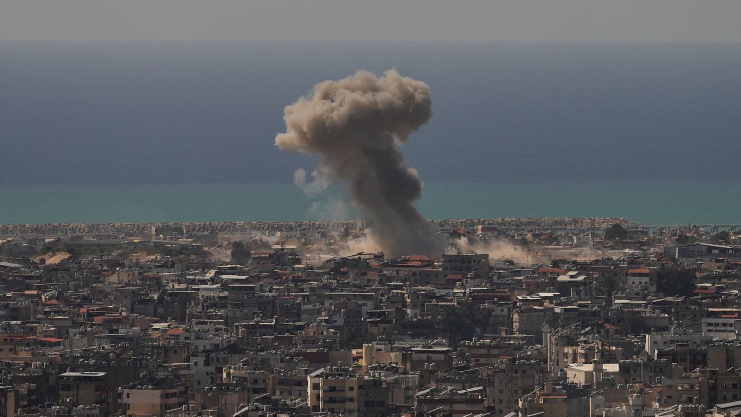 Krieg in Nahost: Israel greift erneut Vororte von Beirut an