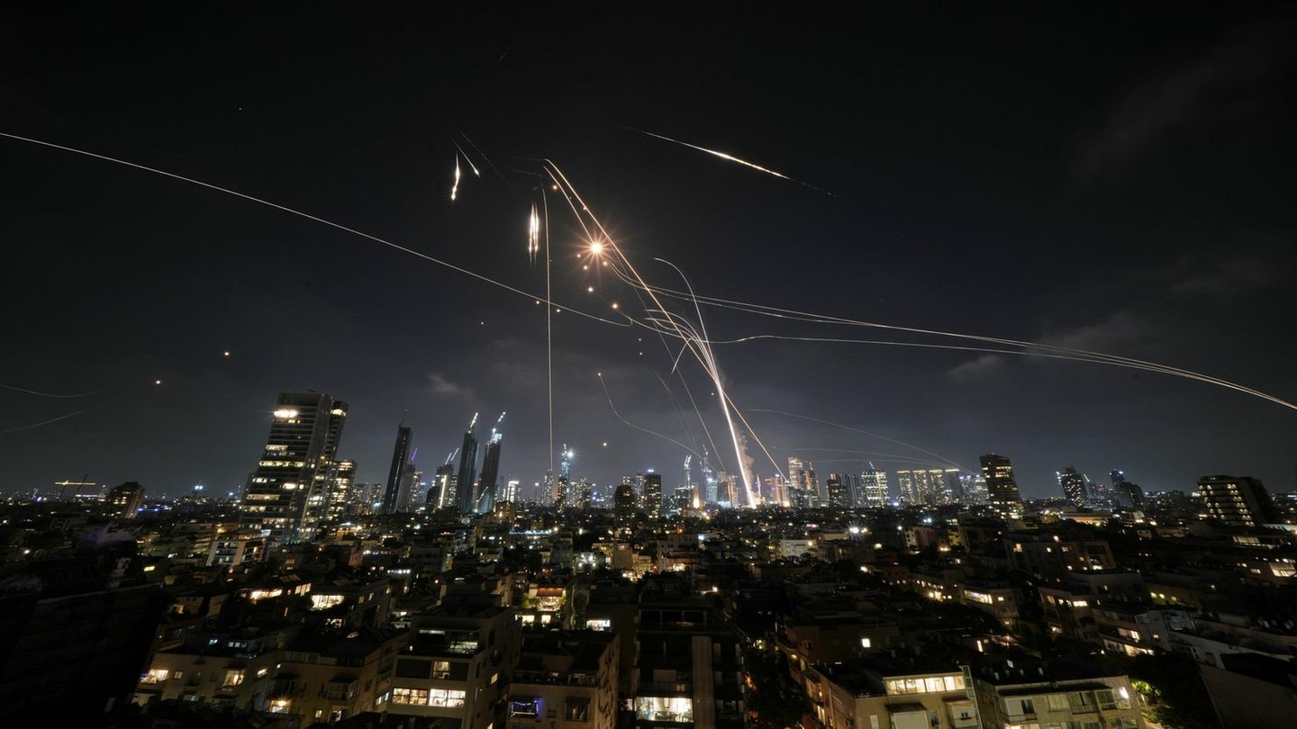 Iran-Newsblog: Iran feuert Raketen auf Israel