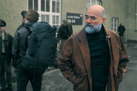 Nach dem Mord an einem Werkzeugmacher führt eine erste Spur zum Kölner Hauptbahnhof. Doch gelöst werden kann der Fall erst 20 Jahre später.