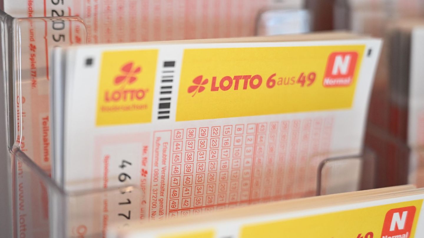 Dem Gewinner fehlte nur die korrekte Superzahl, um auch noch den Jackpot zu knacken. Foto: Shireen Broszies/dpa