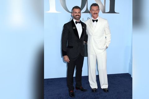 Fran Tomas und Luke Evans (r.) am Sonntag bei den Tony Awards.