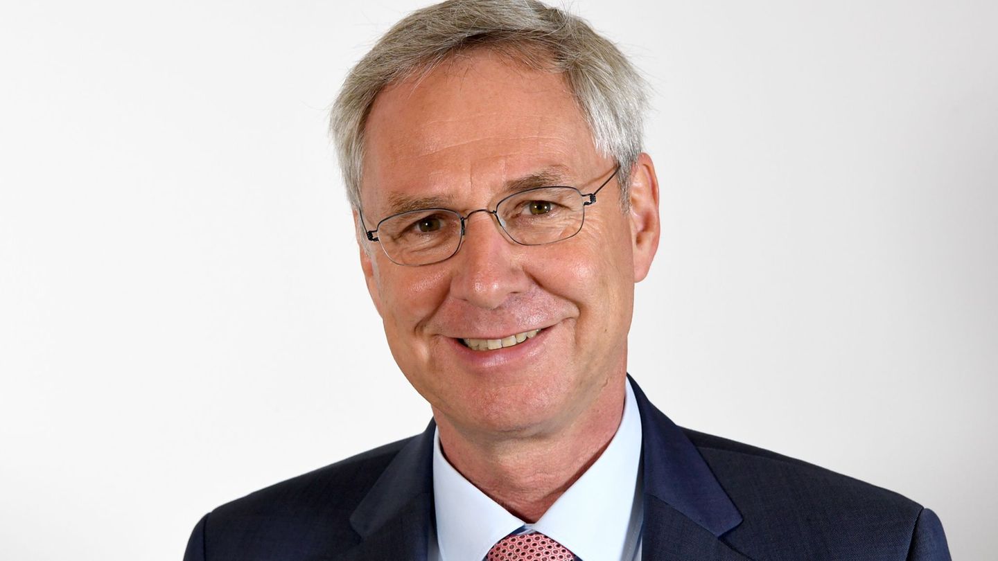 Reformpläne: Beitragssatzgesetz - DRK-Präsident wa