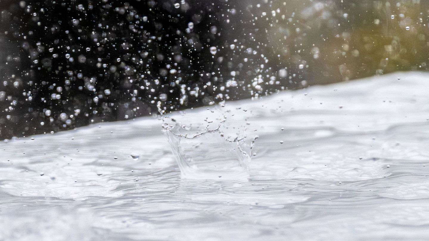 Das Wetter in Bayern wird in den kommenden Tagen schlechter. (Archivbild) Foto: Pia Bayer/dpa