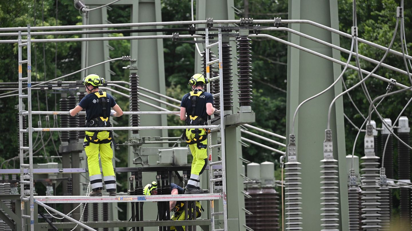 Stromausfall in Reutlingen: Nach Brand in Umspannwerk: weite