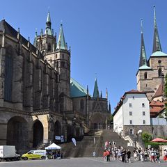 Ein Wahrzeichen von Erfurt ist der Dom. (Archivbild) Foto: Martin Schutt/dpa