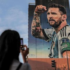 Lionel Messi auf einer Häuserwand in Buenos Aires
