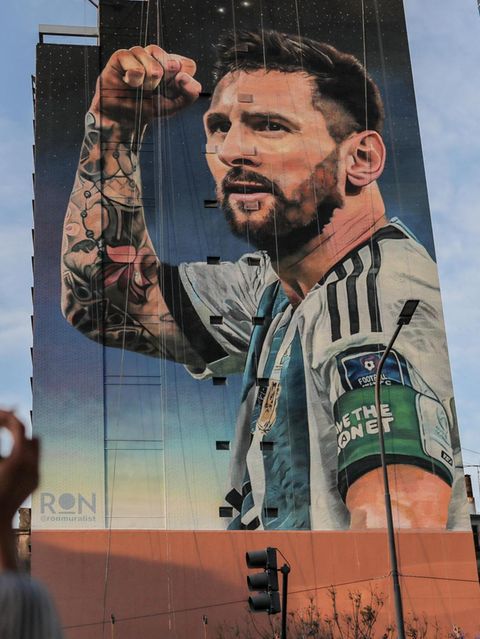 Lionel Messi auf einer Häuserwand in Buenos Aires