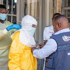 Bei der Bekämpfung des derzeitigen Ebola-Ausbruchs stehen die Helfer vor vielen Herausforderungen. (Archivbild) Foto: -/XinHua/d