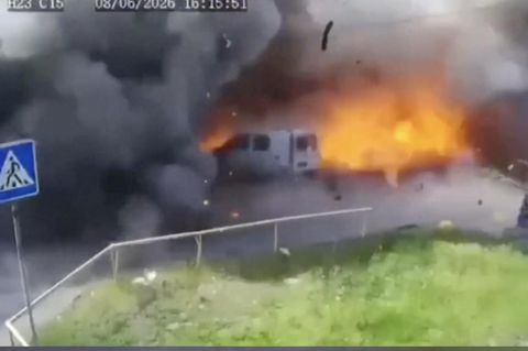 Eine Haltestelle in der Ukraine wird von einer russischen Drohne getroffen.