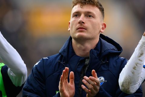 Bleibt beim SC Paderborn: Torwart Markus Schubert. (Archivbild) Foto: Robert Michael/dpa