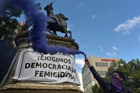 Protestplakat gegen Femizide in Honduras