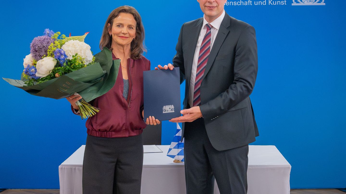 Amélie Niermeyer (l) wird ab Oktober die Bayerische Theaterakademie August Everding in München leiten. (Handout) Foto: Axel Köni