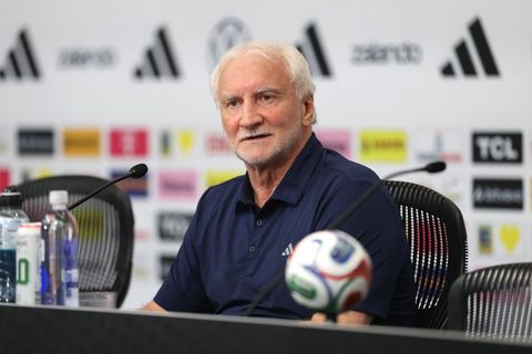 Rudi Völler ist vor dem WM-Start optimistisch. Foto: Jan Woitas/dpa