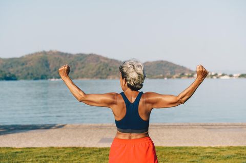 Fitness: Warum starke Arme besonders bei Frauen auch die Seele stärken