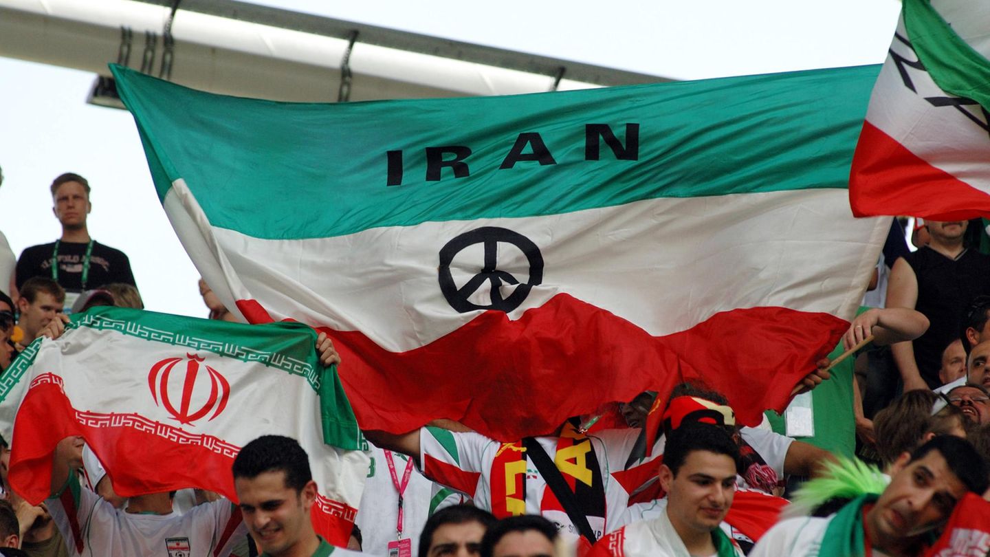 Newsblog zur Fußball-WM: Iranischer Sportminister droht mit 